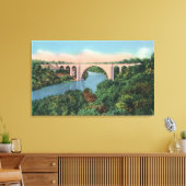 Uitzicht van de Herdenkingsbrug voor veteranen Canvas Afdruk (Insitu (Woonkamer))