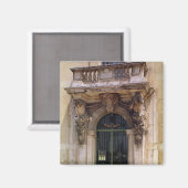Uitzicht van de ingang van het museum magneet (Voorkant / Achterkant)