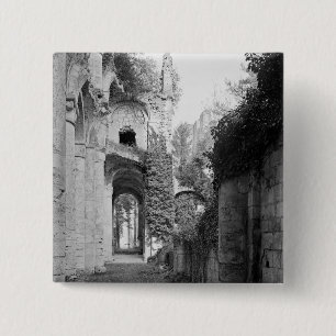 Uitzicht van de kerk, c.1052-67 vierkante button 5,1 cm