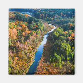 Uitzicht van de lucht in de rivier en het kleurrij magneet (Voorkant)