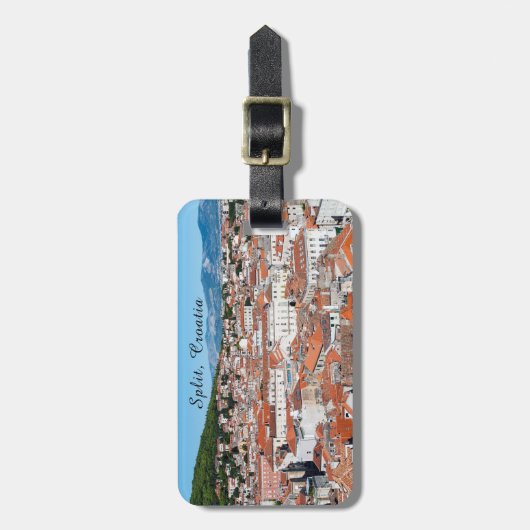 Uitzicht van de luchtmacht over de stad Split - Da Bagagelabel (Voorkant verticaal)