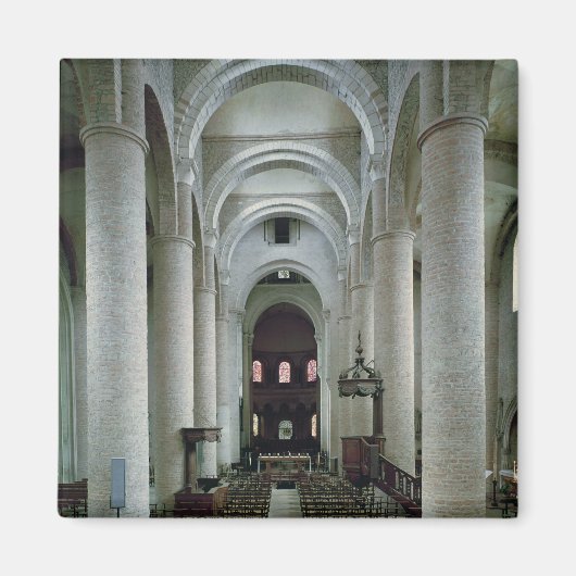 Uitzicht van de nave, naar het altaar gericht magneet (Voorkant)