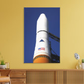 Uitzicht van de neuskegel van de delta IV-raket Canvas Afdruk (Insitu (Woonkamer))