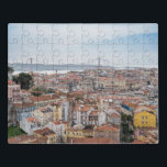 Uitzicht van de oude stad Lissabon en 25 april bru Puzzel<br><div class="desc">Uitzicht van Lissabon,  oude stad en 25 april Bridge,  Portugal.</div>