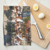 Uitzicht van de oude stad Praag, Tsjechië Theedoek (Quarter Fold)