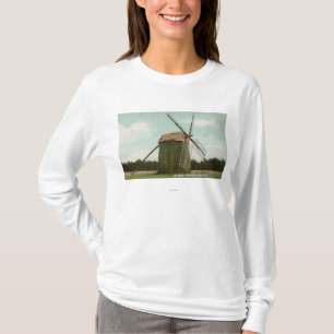 Uitzicht van de oudste windmolen op kabeljauw t-shirt