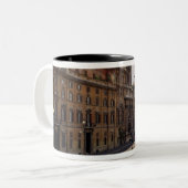 Uitzicht van de piazza tweekleurige koffiemok (Voorkant links)