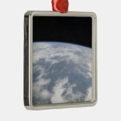 Uitzicht van de planeet Aarde van de ruimte Metalen Ornament (Rechts)