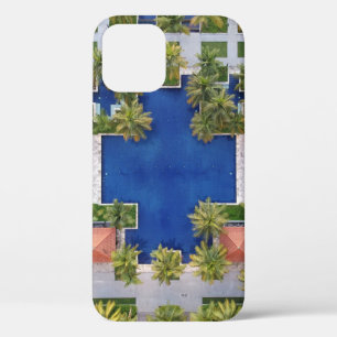 Uitzicht van de pool omringd door palmbomen Case-Mate iPhone case