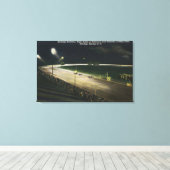 Uitzicht van de Raceway bij nacht Canvas Afdruk (Insitu (Houten vloer))