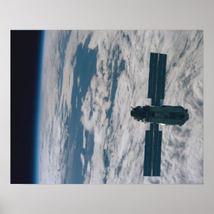 Uitzicht van de Russische Zarya-module (ISS) van E Poster
