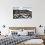 Uitzicht van de stad en de berg DeweySkagway, AK Canvas Afdruk (Insitu (Slaapkamer))