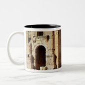 Uitzicht van de Triumphal Arch, ingebouwd c.129 AD Tweekleurige Koffiemok (Links)