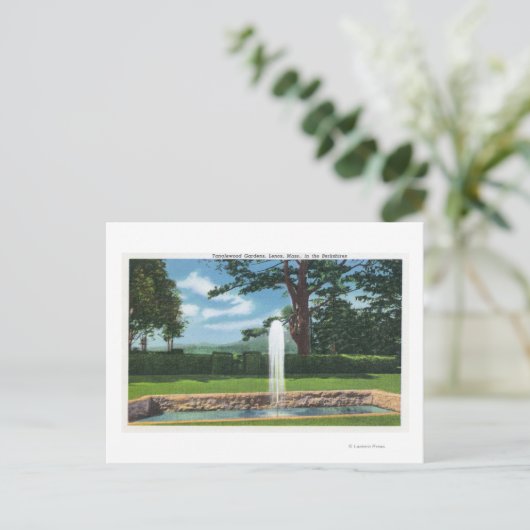 Uitzicht van de tuinen en fonteinen van Tanglewood Briefkaart (Staand voorkant)