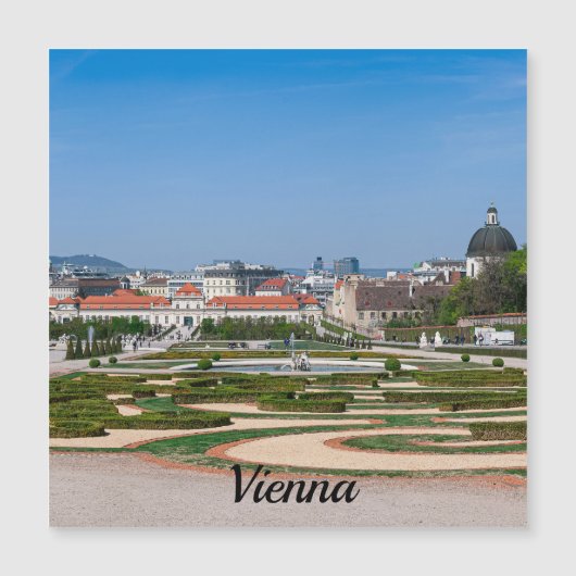 Uitzicht van de tuinen nabij het paleis van de Bel (Voorkant)