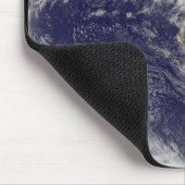 Uitzicht van de volledige Aarde en vier storm syst Muismat (Hoek)