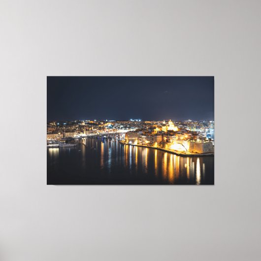 Uitzicht van drie steden op Malta 's nachts Canvas Afdruk (Voorkant)