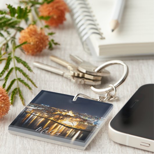 Uitzicht van drie steden op Malta 's nachts Sleutelhanger (Voorkant Rechts)