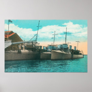 Uitzicht van drie torpedo-bootdoeners in de dok poster