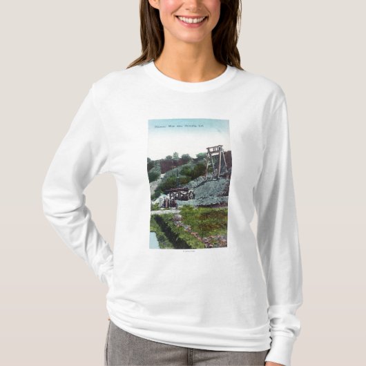 Uitzicht van een Diamond MineOroville, CA T-shirt (Voorkant)
