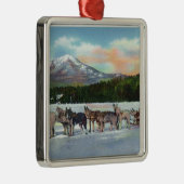 Uitzicht van een Dogsled Team op Mirror Lake Metalen Ornament (Rechts)