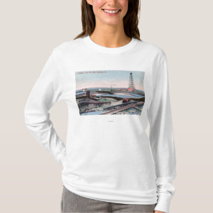 Uitzicht van een Gusher bij Lucile Oil Well T-shirt