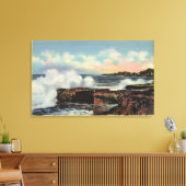 Uitzicht van een onderbreker op West Cliff Drive Canvas Afdruk (Insitu (Woonkamer))