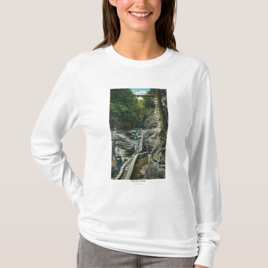 Uitzicht van een ophangingsbrug t-shirt (Voorkant)