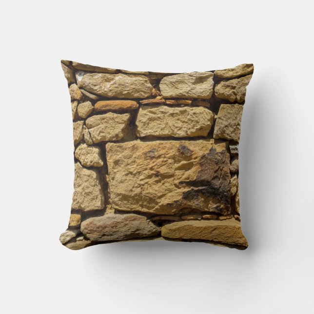 Uitzicht van een oude muur met geel stonesabstract kussen (Voorkant)
