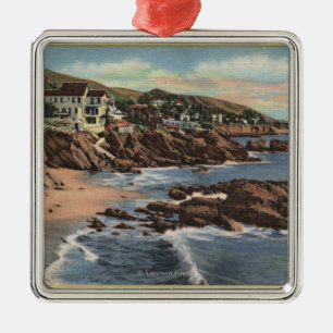 Uitzicht van een strand met startpunten metalen ornament