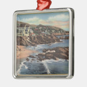 Uitzicht van een strand met startpunten metalen ornament (Links)