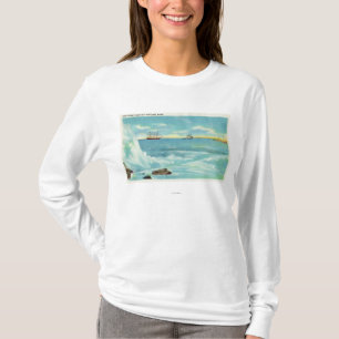 Uitzicht van een Surf Scene, Wordt verzonden op Ca T-shirt