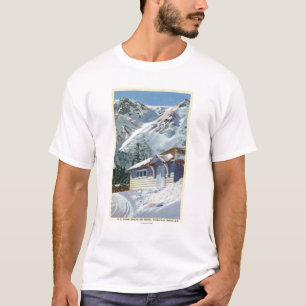 Uitzicht van een US Forest Service Ski Shelter T-shirt