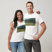 Uitzicht van een verpakking van Deer Grazing T-shirt (Unisex)
