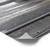 Uitzicht van een verwaarloosd oud gebouw poster (Hoek)