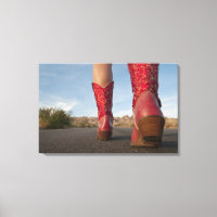 Uitzicht van een vrouw met een cowboylaarzen in ee