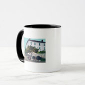 Uitzicht van Eskimo Curio Venders Sitka, AK Mok (Voorkant links)