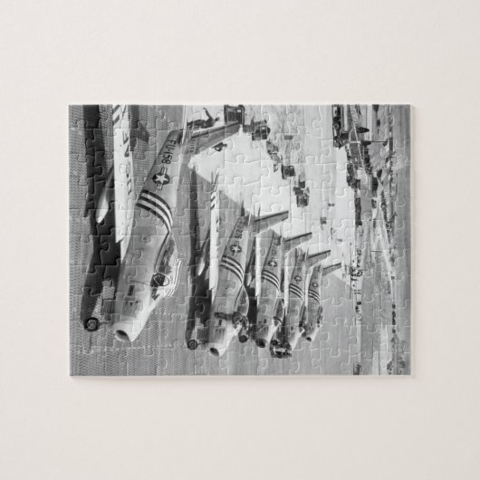 Uitzicht van F-86-vliegtuigen op het Afbeelding fl Legpuzzel (Horizontaal)