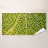 Uitzicht van groene open grond badhanddoek (Badhanddoek)