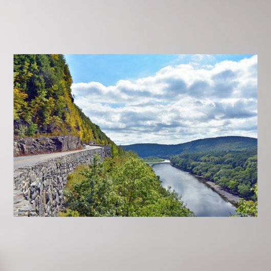 Uitzicht van Hawk's Nest Highway Poster (Voorkant)