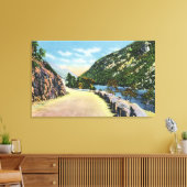 Uitzicht van het benedenmeer van Cascade Canvas Afdruk (Insitu (Woonkamer))