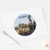 Uitzicht van het Castle vanaf de brug Charles in P Ronde Sticker (Envelop)