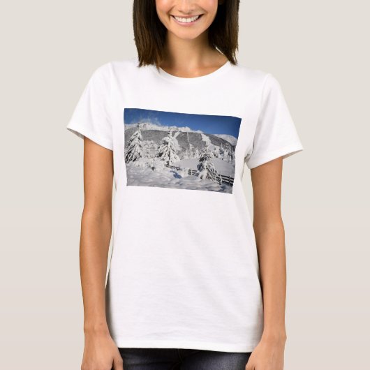 Uitzicht van het catedral-skioord in Bariloche T-shirt (Voorkant)