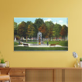 Uitzicht van het City Park en de fontein Canvas Afdruk (Insitu (Woonkamer))