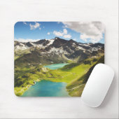 Uitzicht van het gebergte en waterlichaam muismat (Met muis)