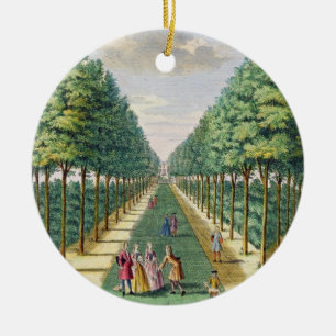 Uitzicht van het hout naar het huis en de twee zij keramisch ornament