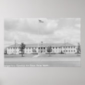 Uitzicht van het HQ-gebouw Poster (Voorkant)