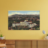 Uitzicht van het Huntington-hotel Canvas Afdruk (Insitu (Woonkamer))