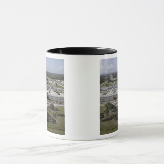 Uitzicht van het Kennedy Space Center Mok (Midden)