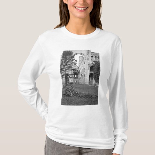 Uitzicht van het kerkinterieur, c.1052-67 t-shirt (Voorkant)